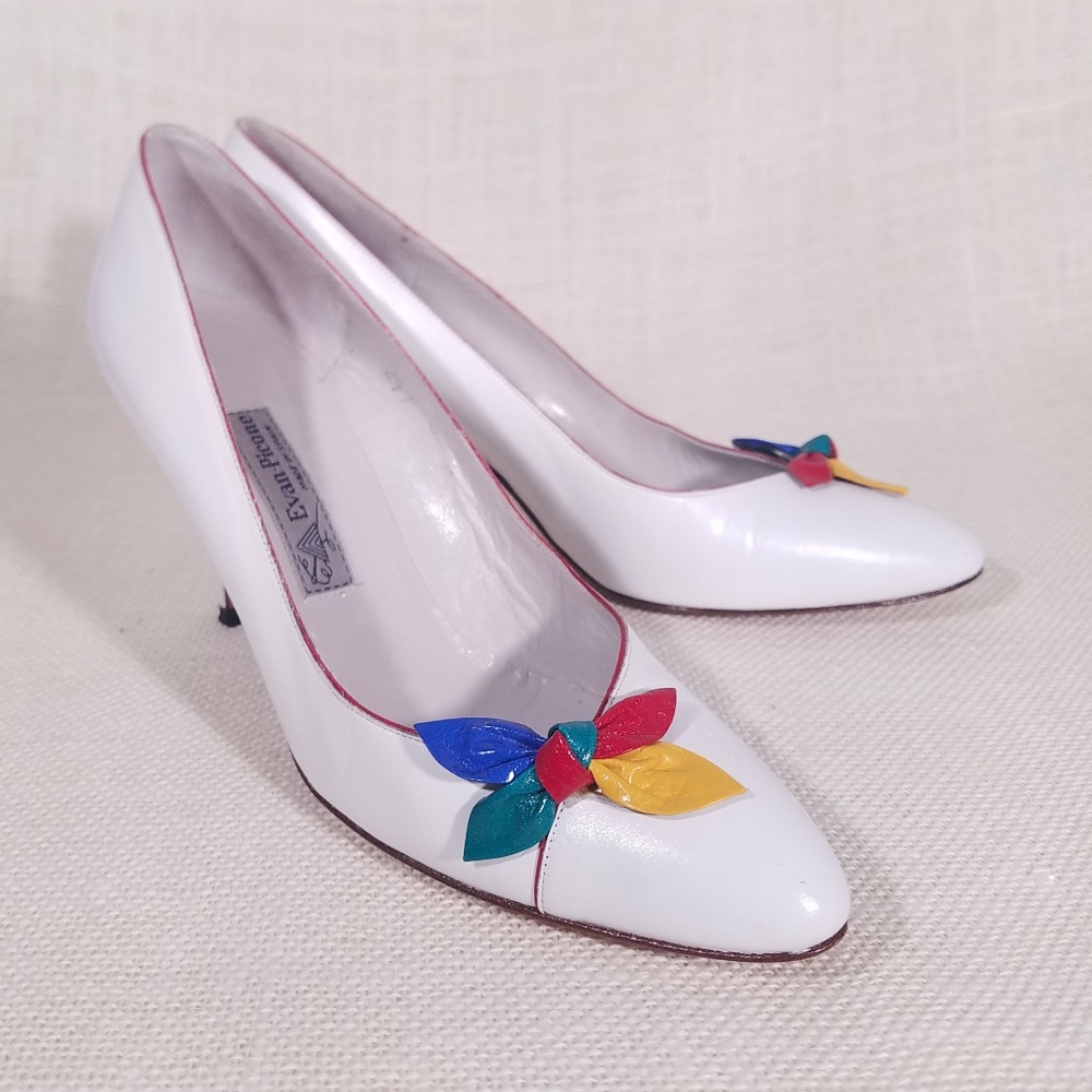❌SOLD❌Evan PiconeWhite Leather Classic Pumps